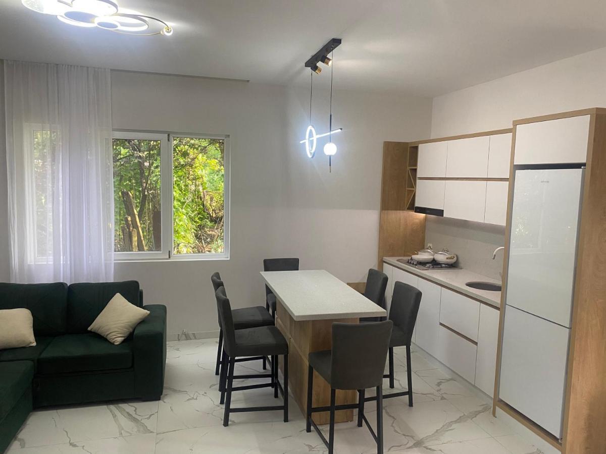 Orange Villa Гоніо Екстер'єр фото