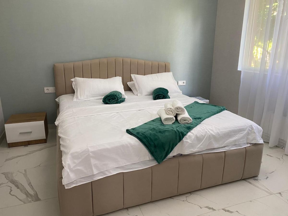 Orange Villa Гоніо Екстер'єр фото